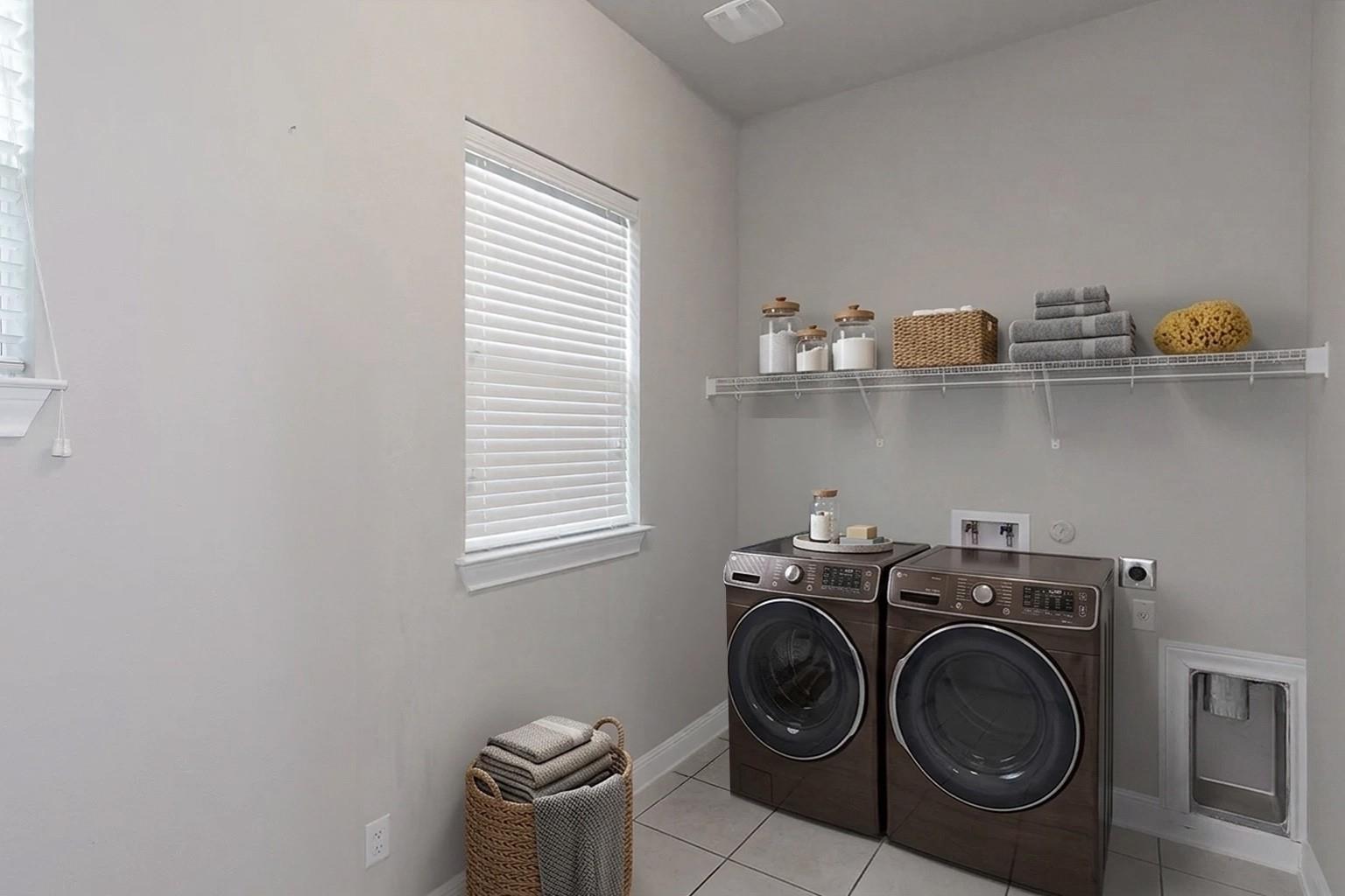 4733 Collins St Property Photo 32
