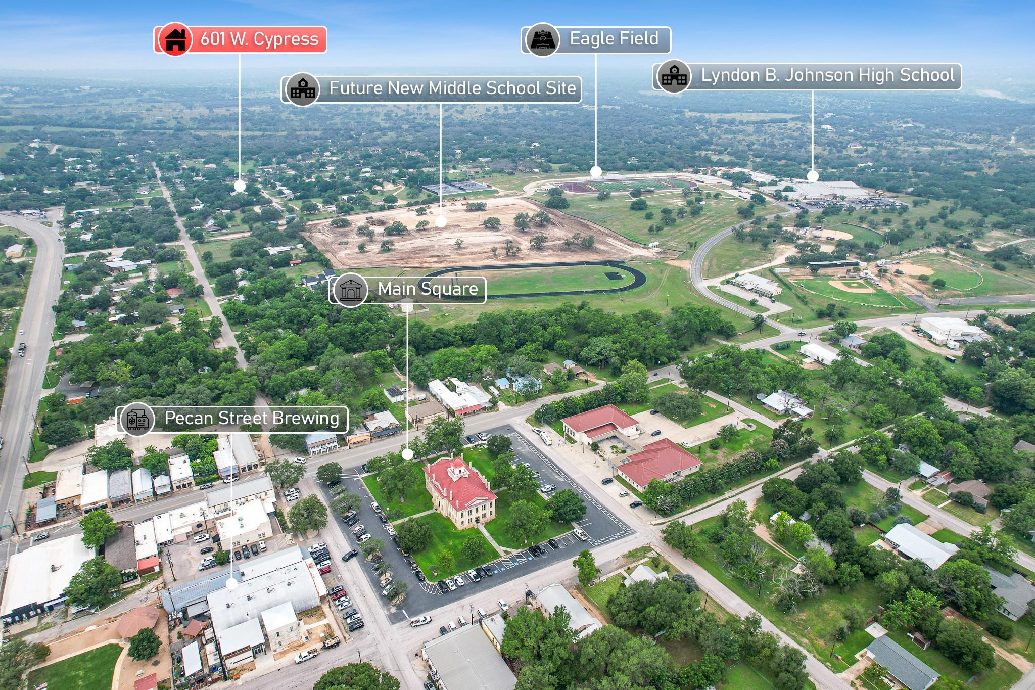 601 W Cypress Property Photo 4