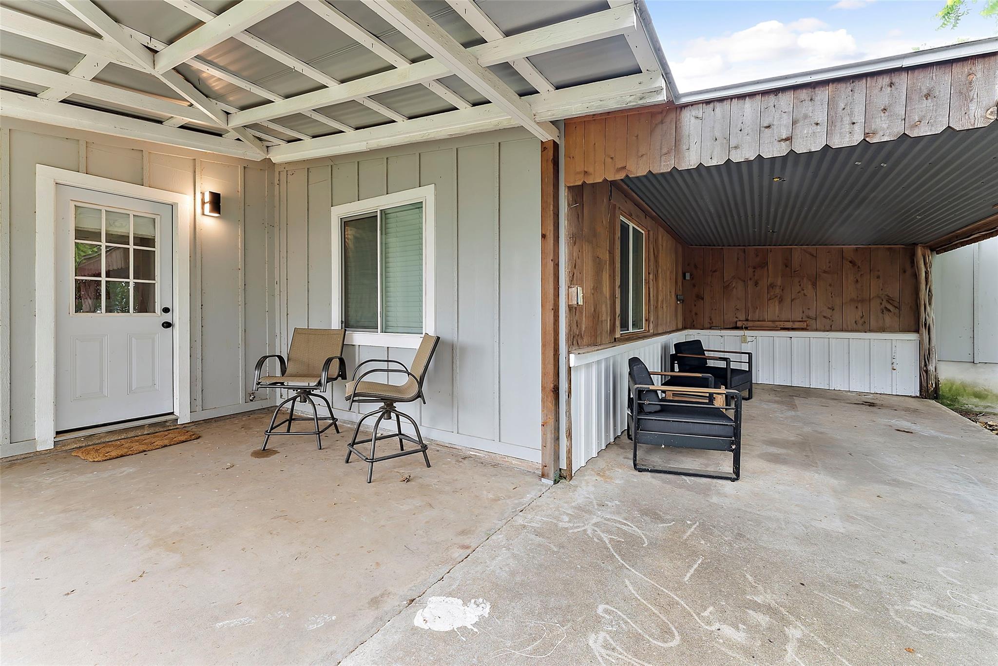 601 W Cypress Property Photo 22