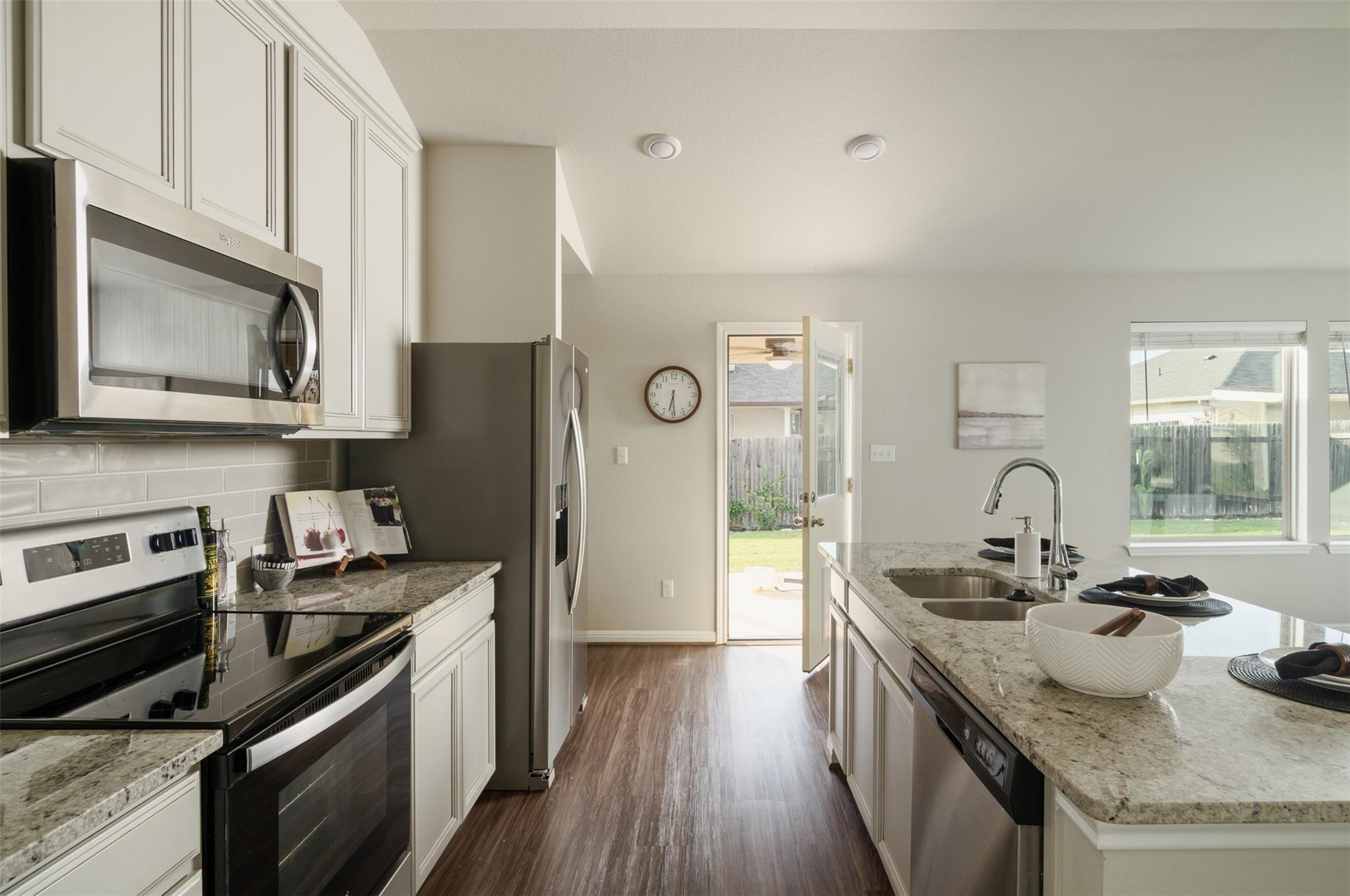 117 Blooming Trl Property Photo 9