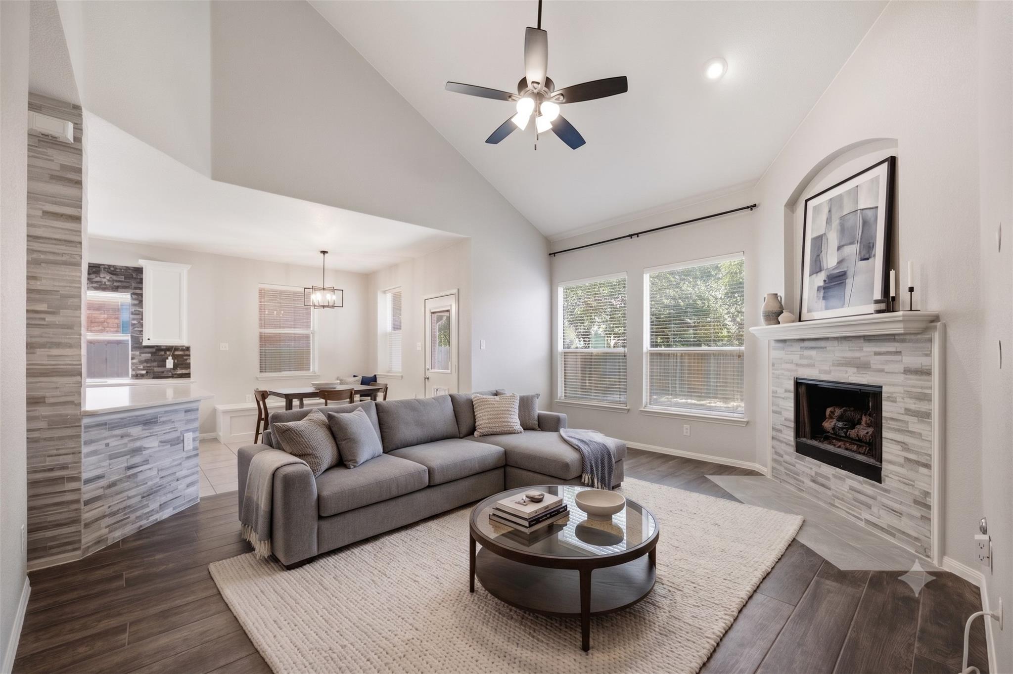 608 Spanish Oak Ter Property Photo 7