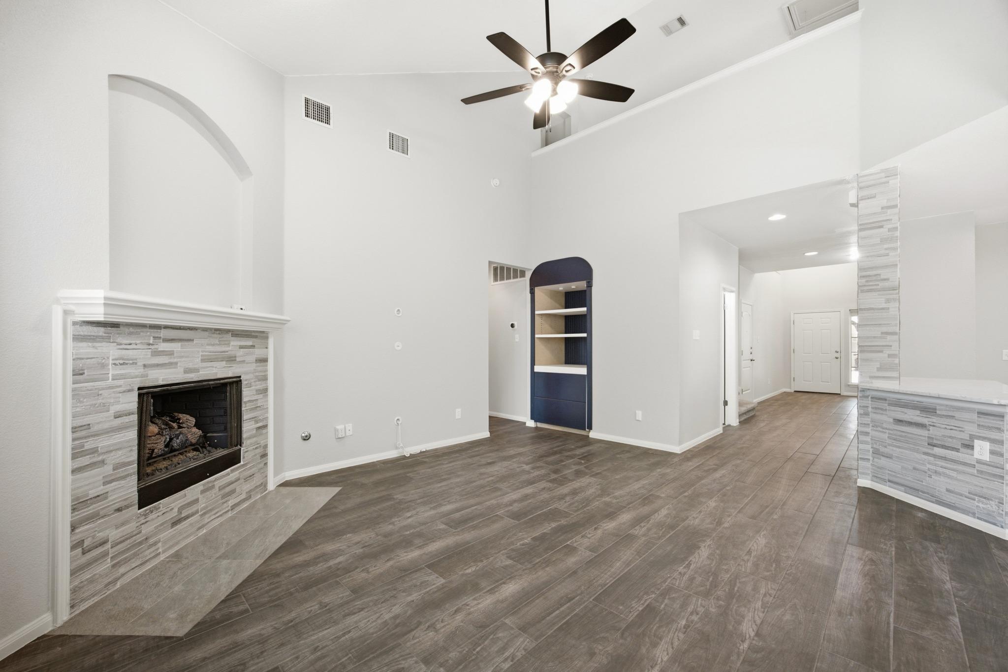 608 Spanish Oak Ter Property Photo 10