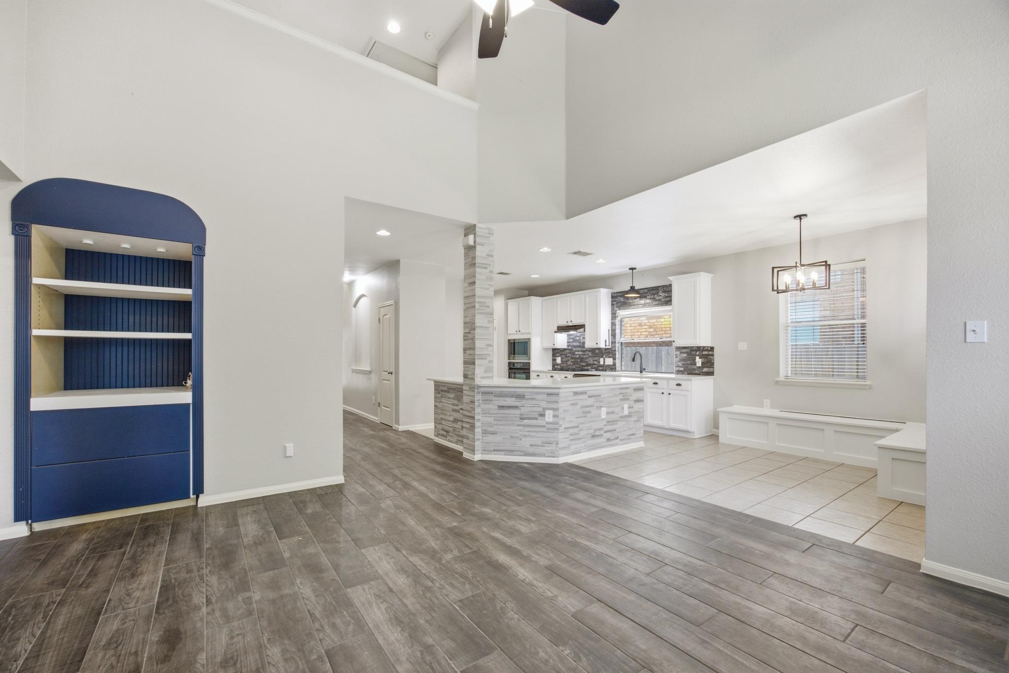 608 Spanish Oak Ter Property Photo 11