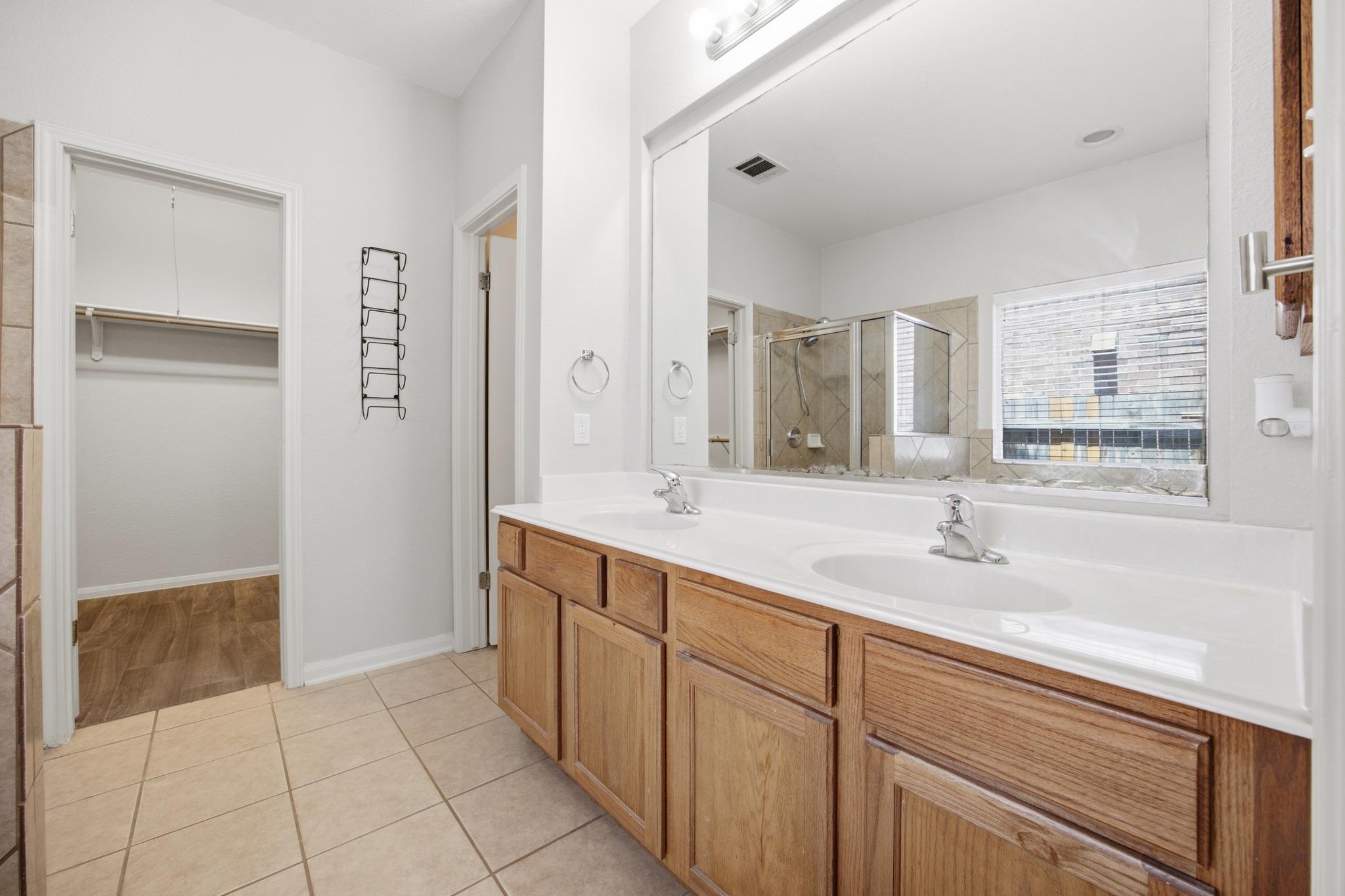 608 Spanish Oak Ter Property Photo 23