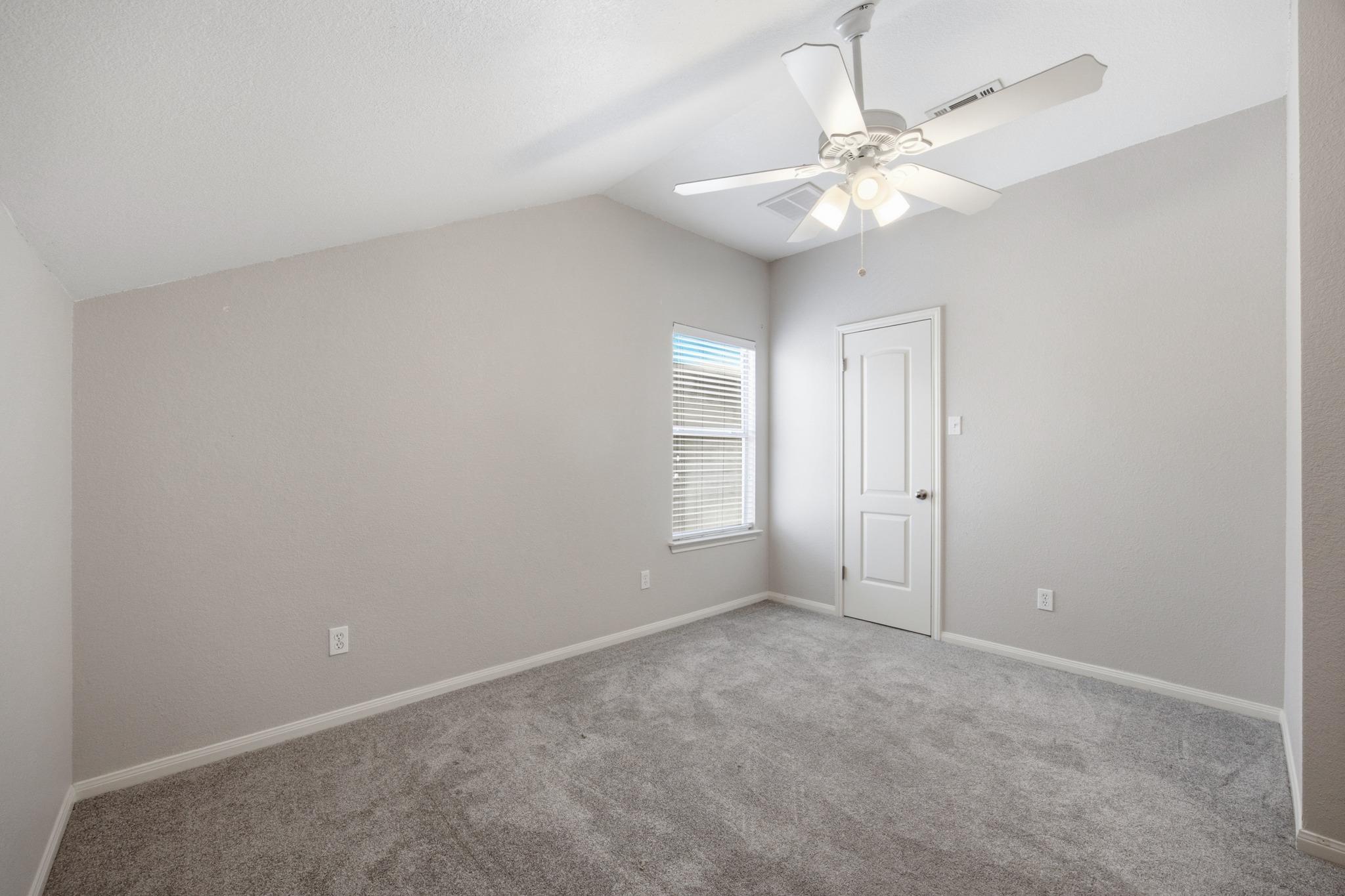 608 Spanish Oak Ter Property Photo 32