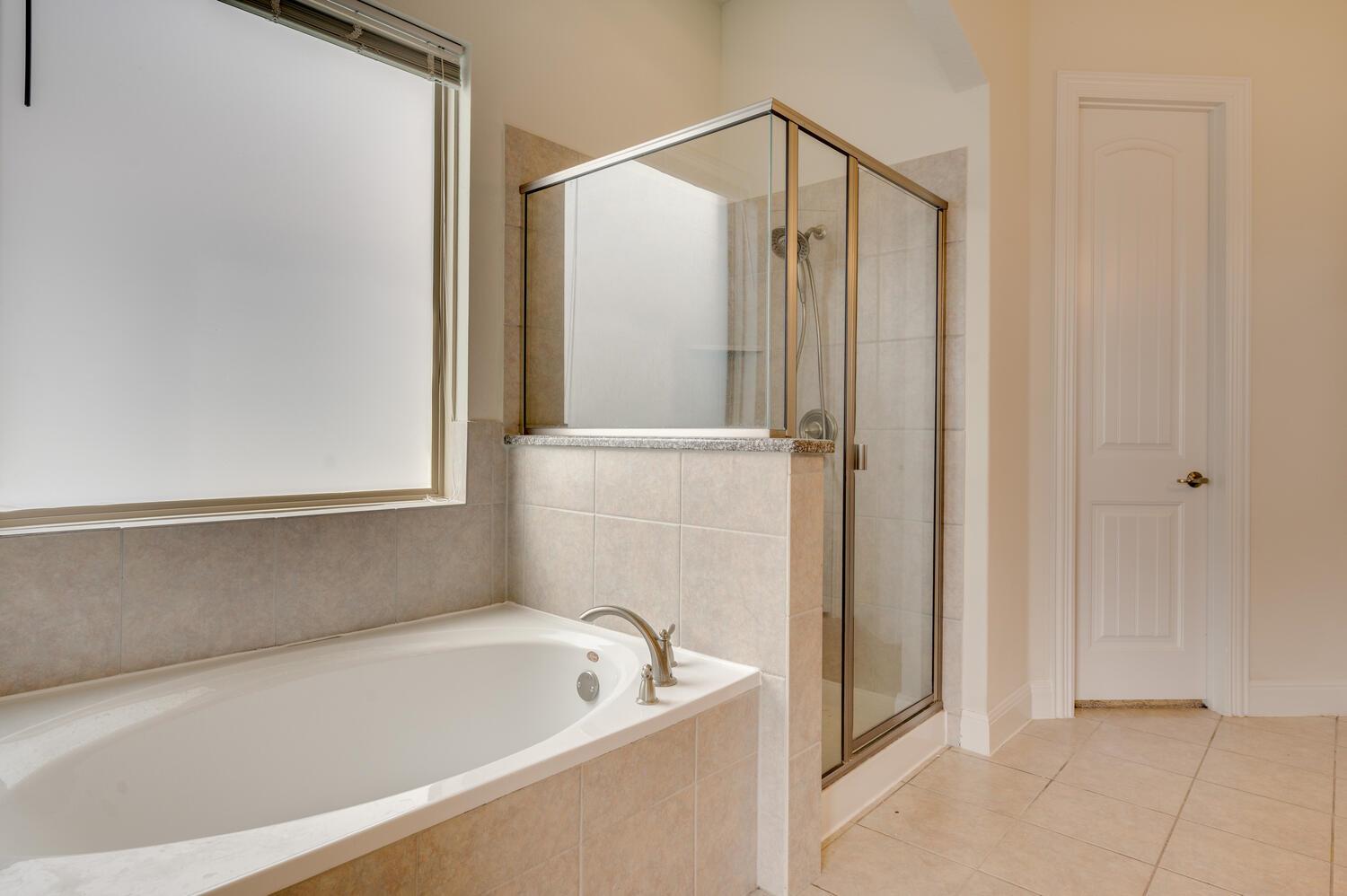 845 Richardson Ln Property Photo 22