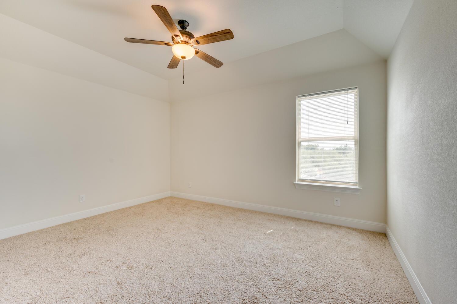 845 Richardson Ln Property Photo 34