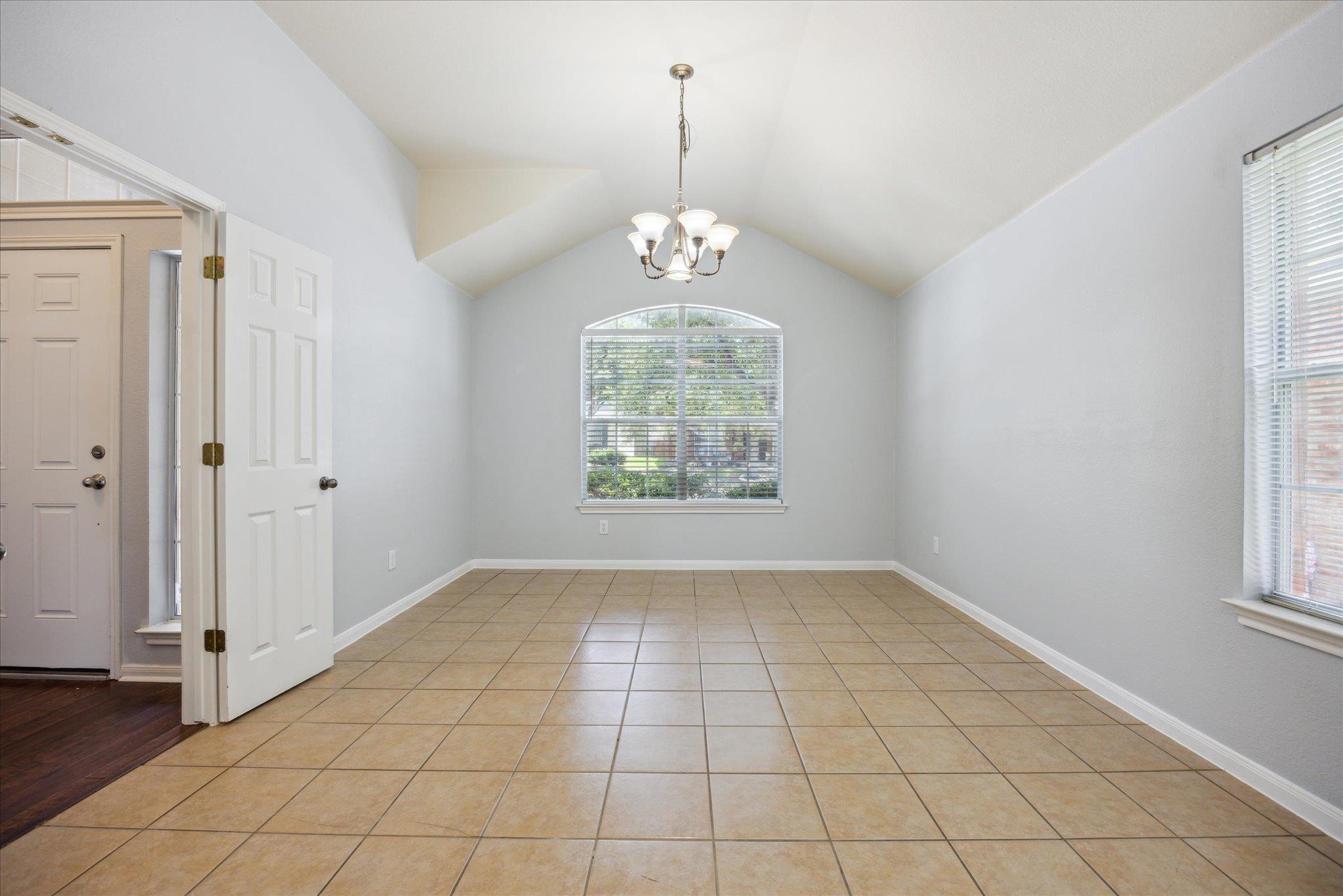 3813 Bandice Ln Property Photo 7