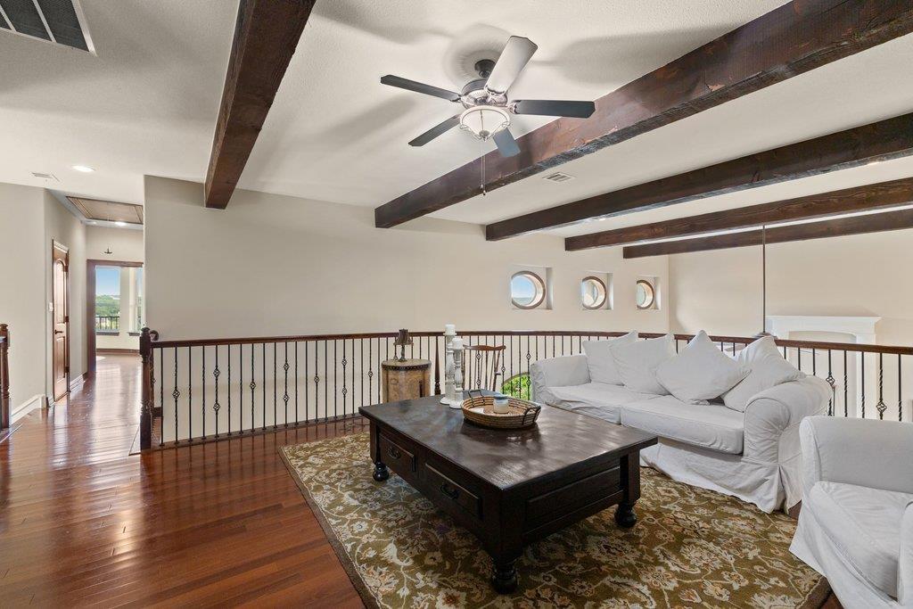 17508 Northlake Hills Dr Property Photo 20