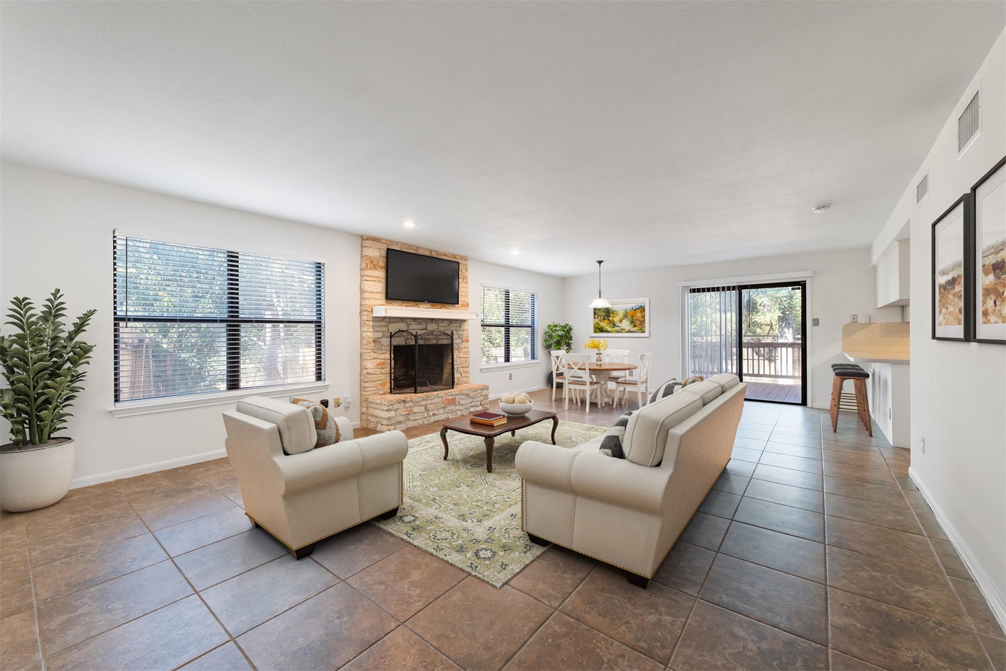 1504 Aquifer Cv #b Property Photo 4