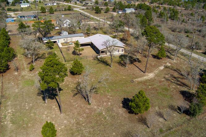 120 Lariat Ct Property Photo 1