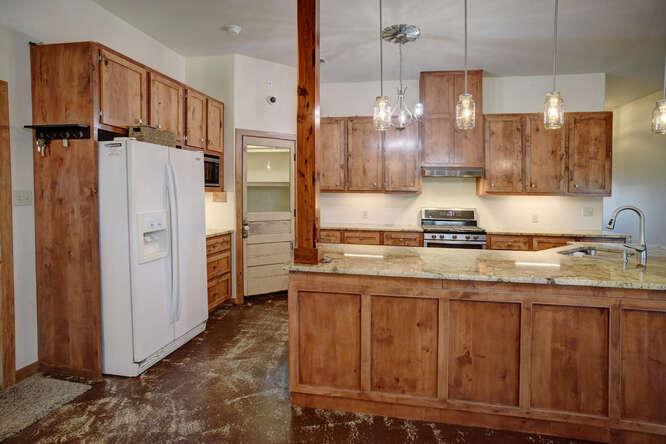 120 Lariat Ct Property Photo 8