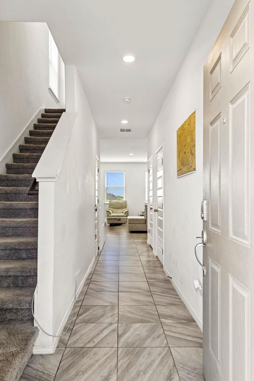 4318 Admirals Bnd Property Photo 3
