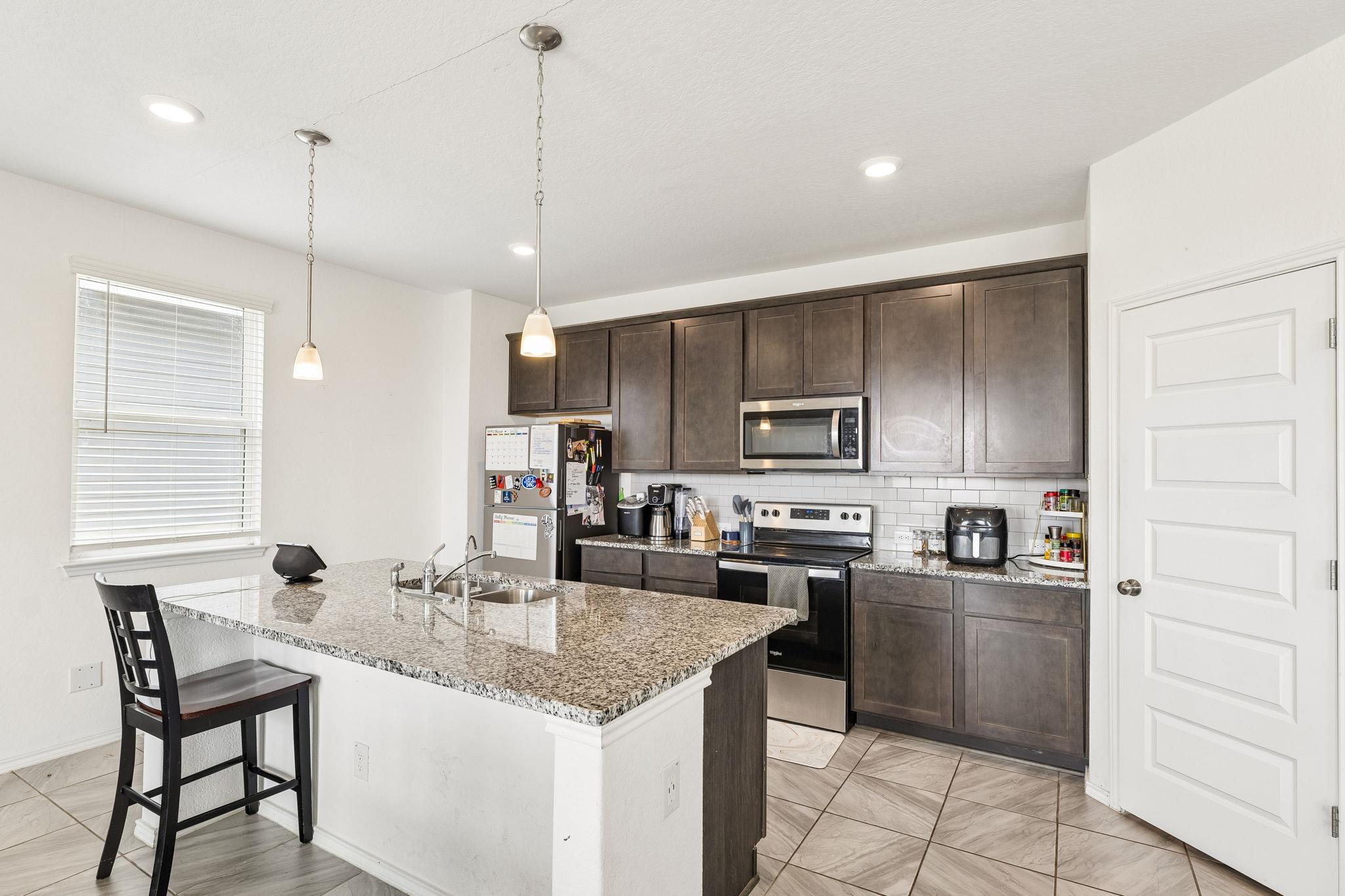 4318 Admirals Bnd Property Photo 7