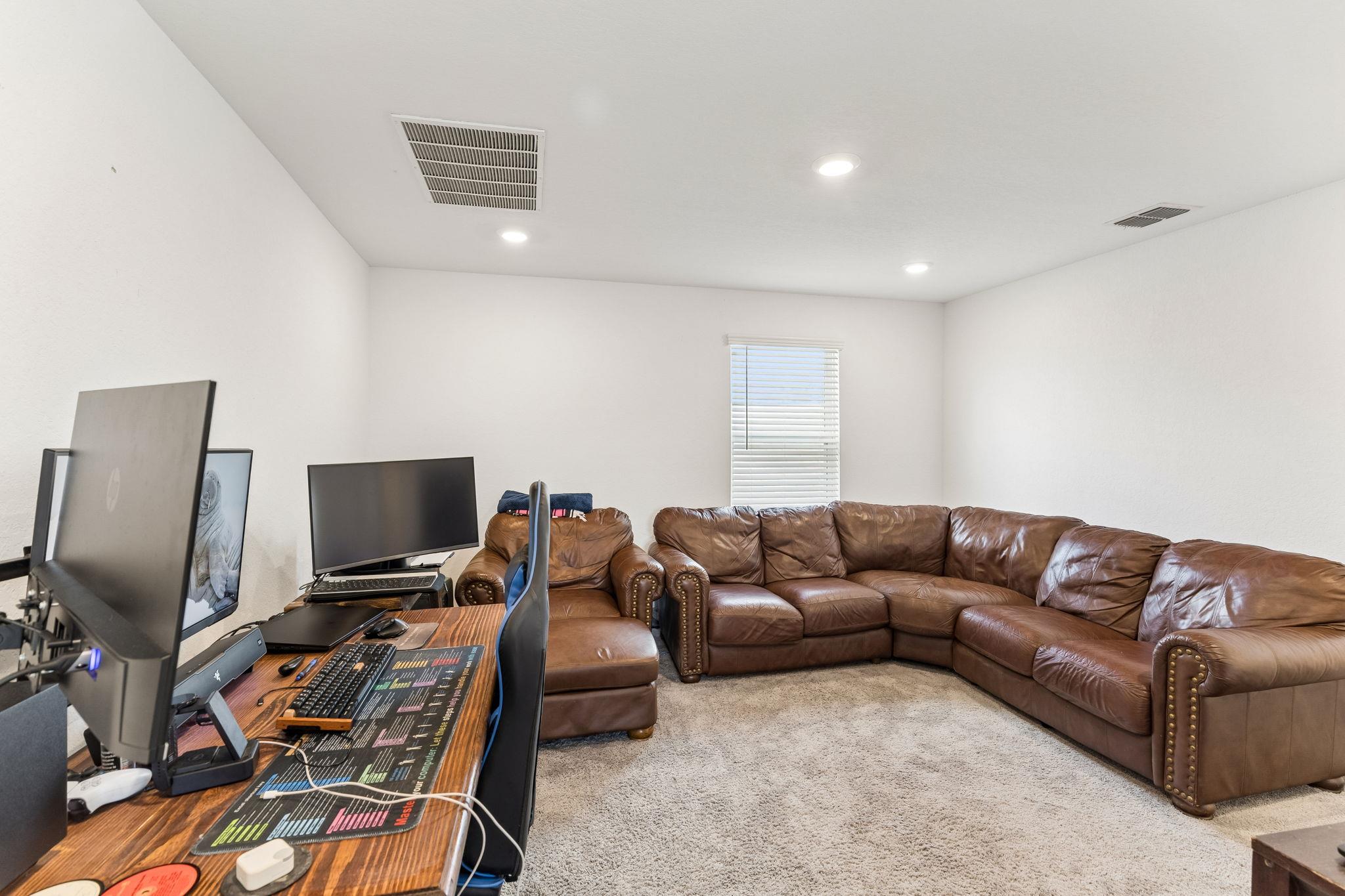 4318 Admirals Bnd Property Photo 19