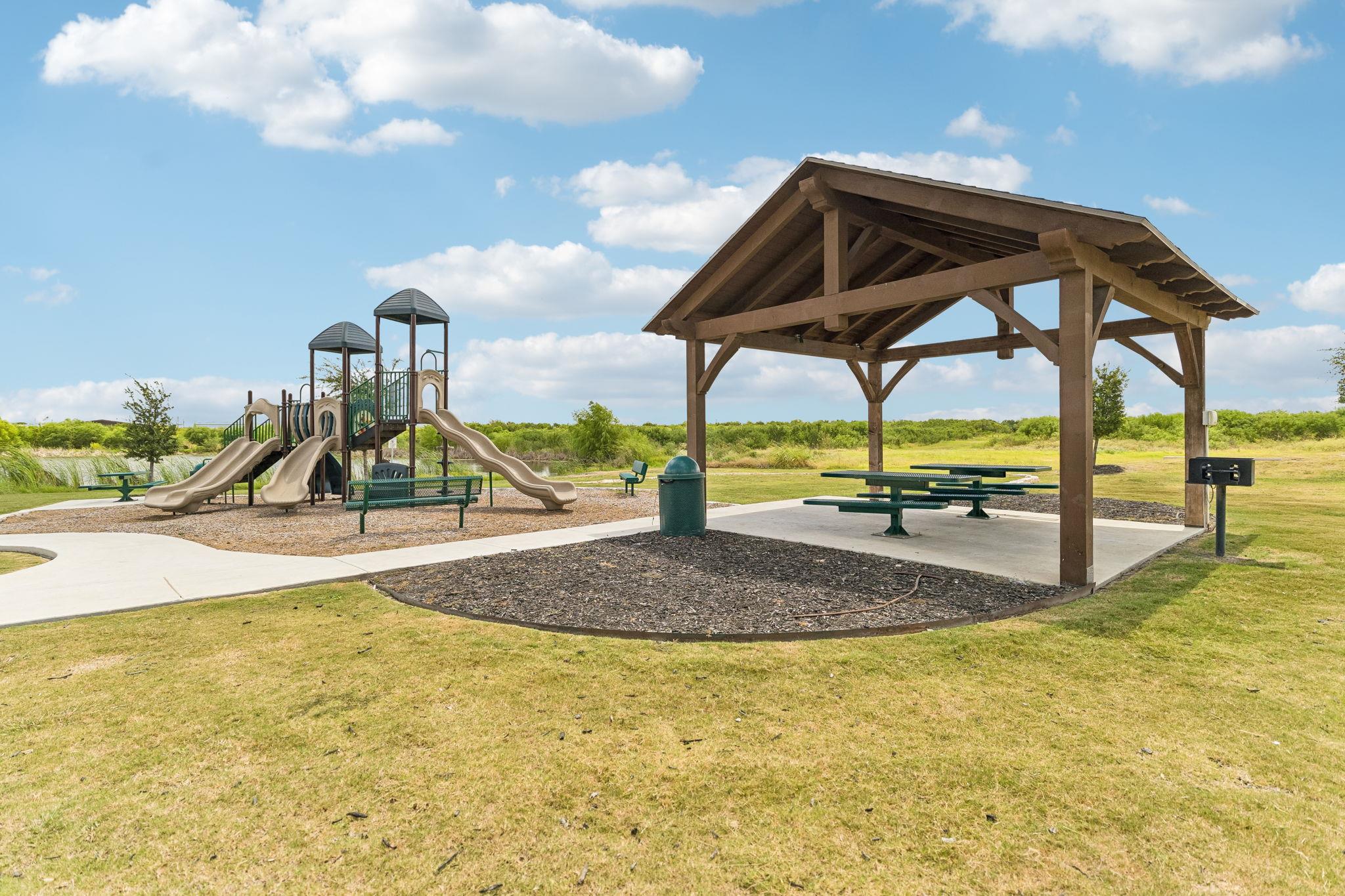 4318 Admirals Bnd Property Photo 31