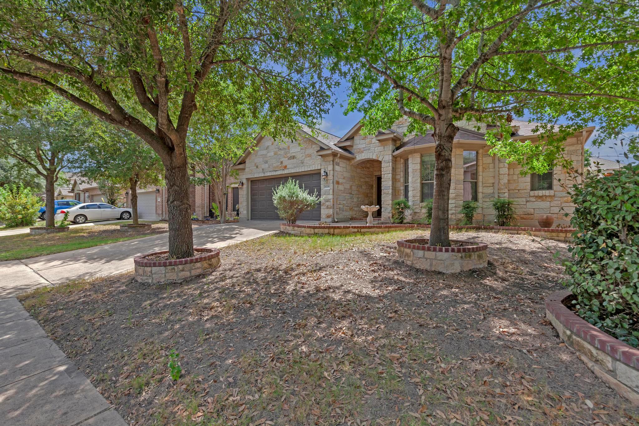 18708 Wind Valley Way Property Photo 2