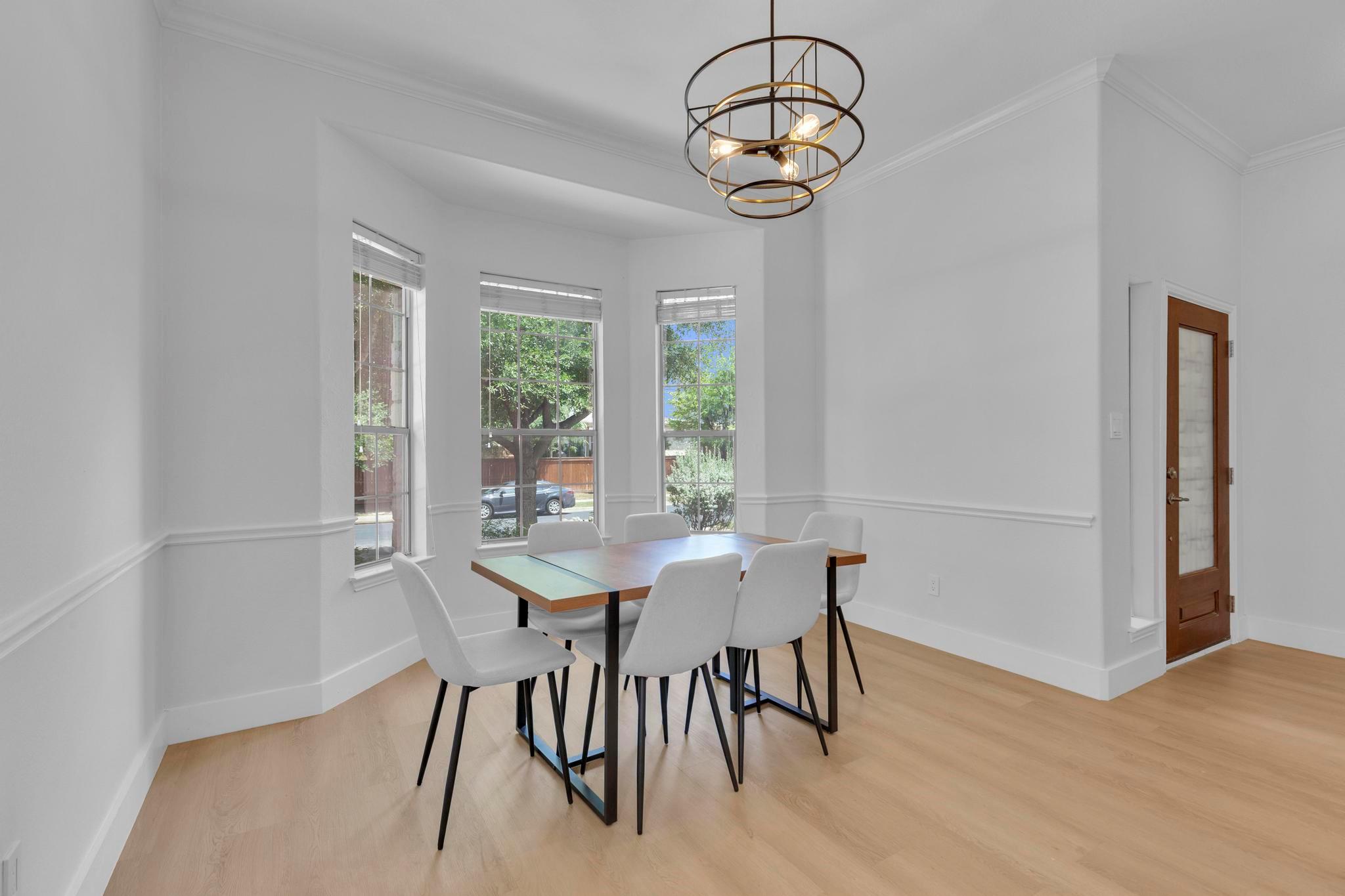 18708 Wind Valley Way Property Photo 4