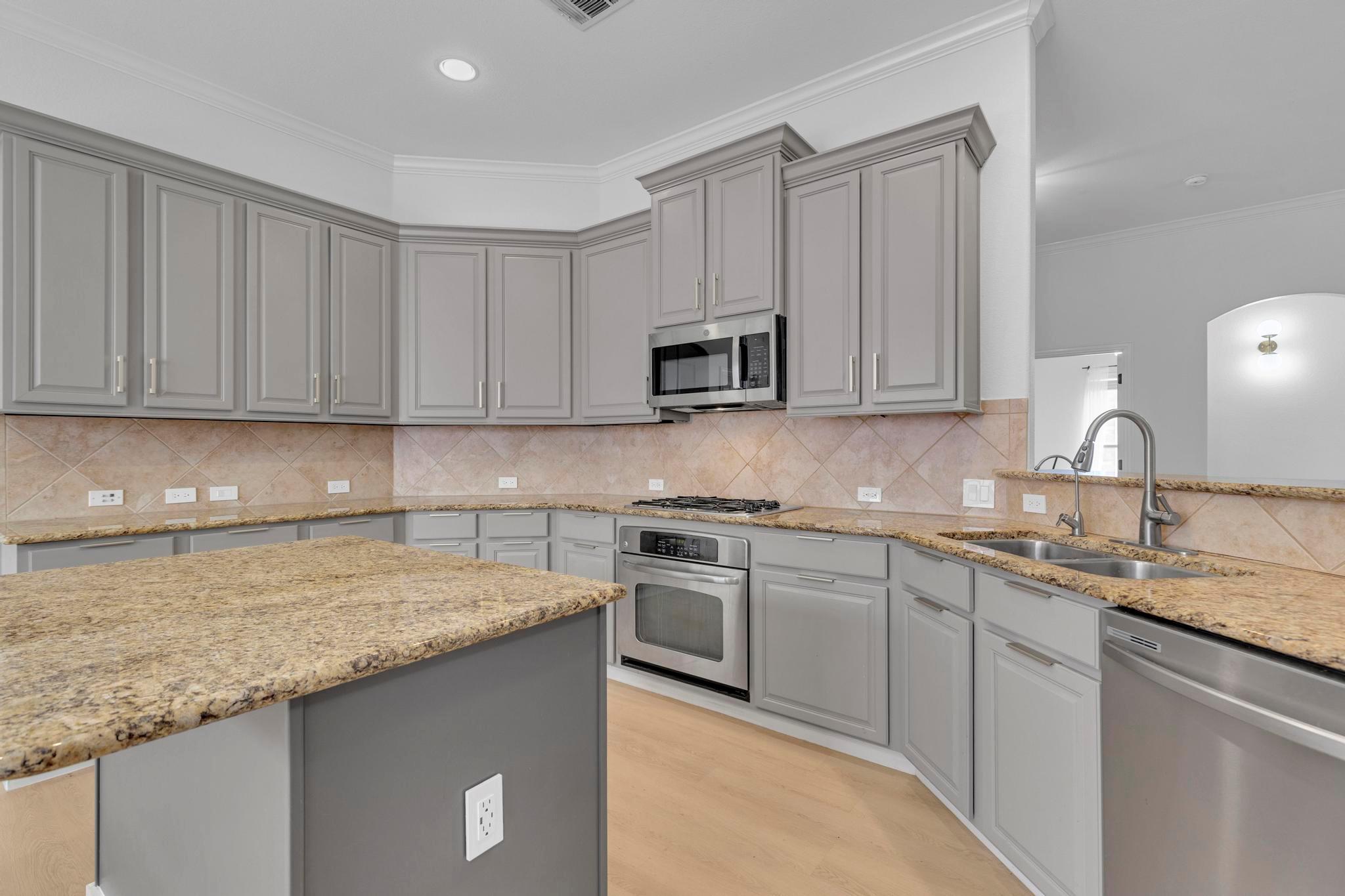 18708 Wind Valley Way Property Photo 8