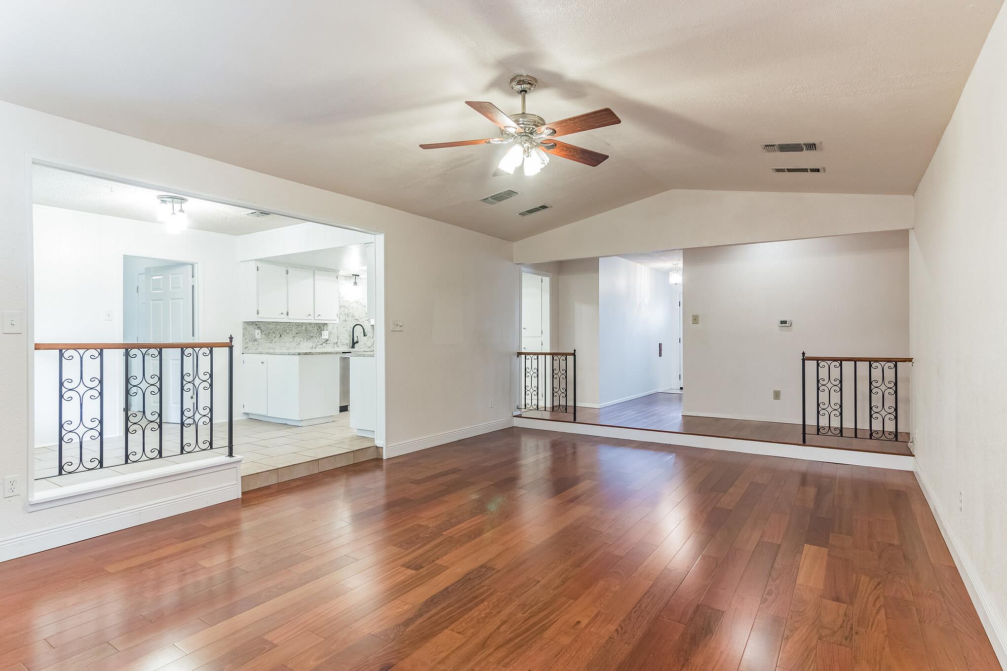 2624 Barton Hills Dr Property Photo 4