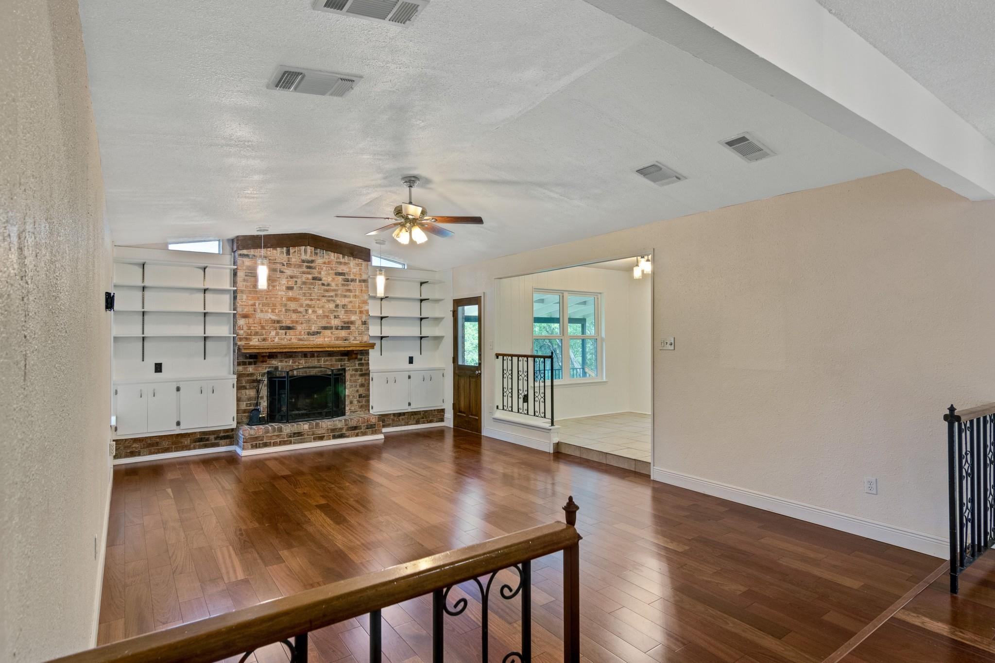 2624 Barton Hills Dr Property Photo 6