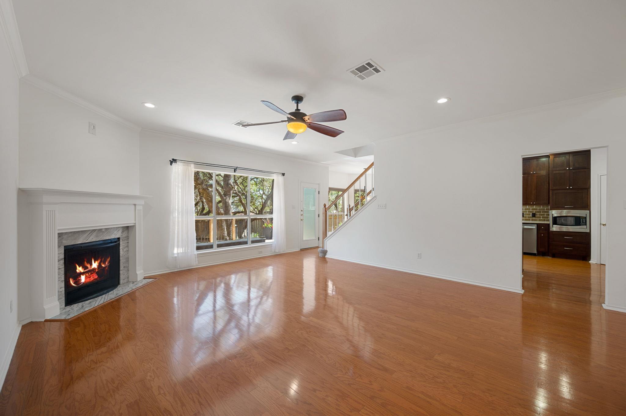11207 Crossland Dr Property Photo 6