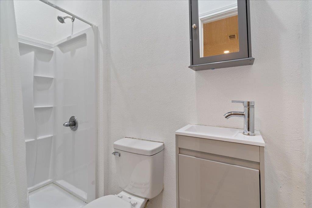 238 Saint Marys Dr Property Photo 36