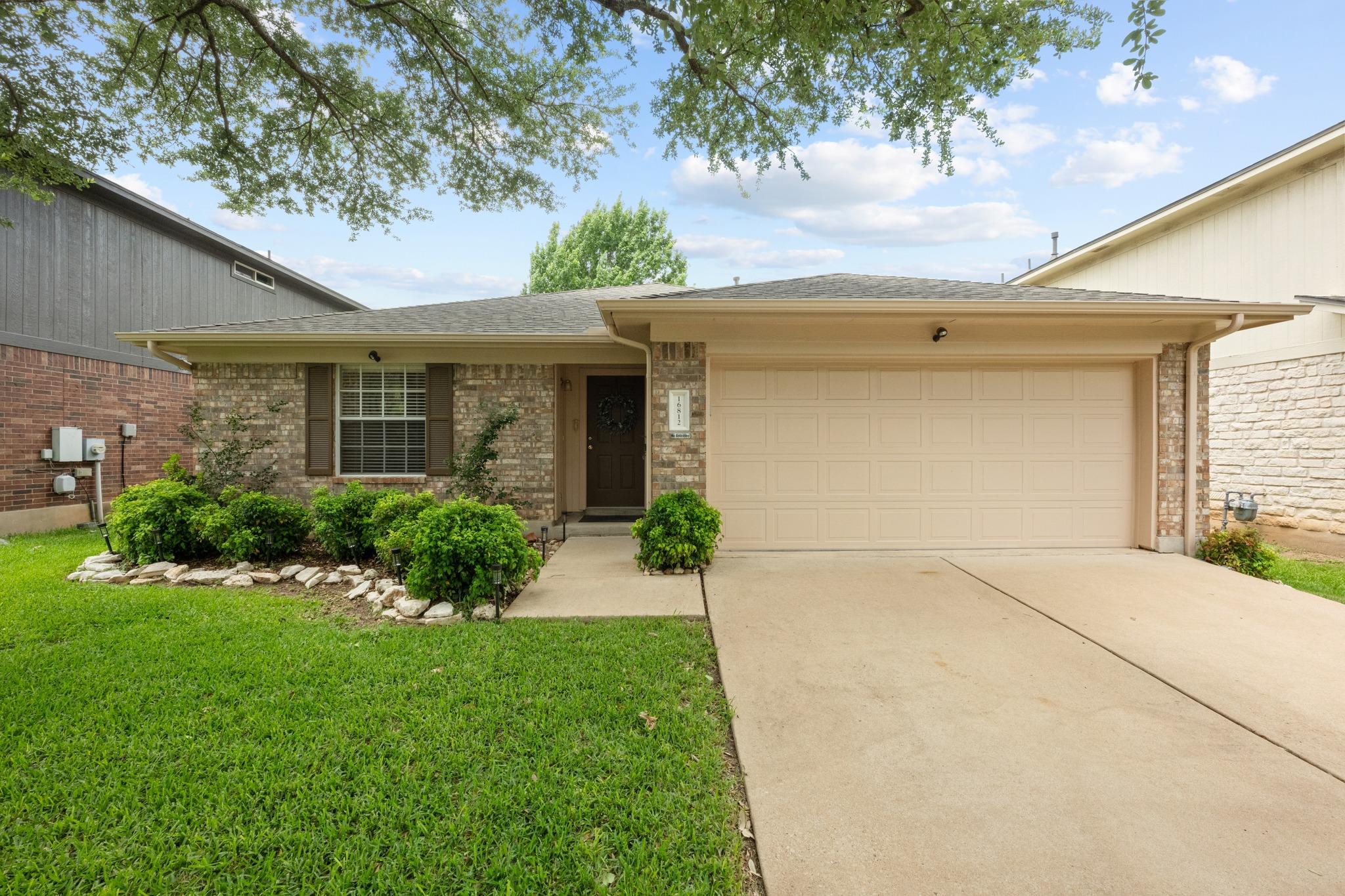 16812 Bailey Jean Dr Property Photo 1
