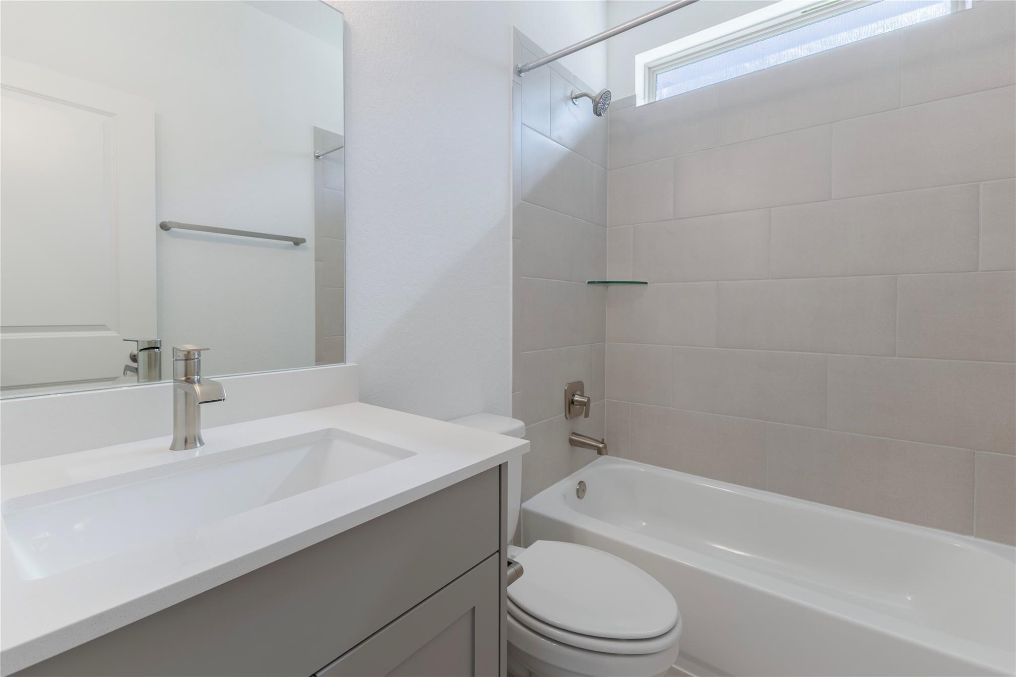 359 Orleanian Dr Property Photo 11