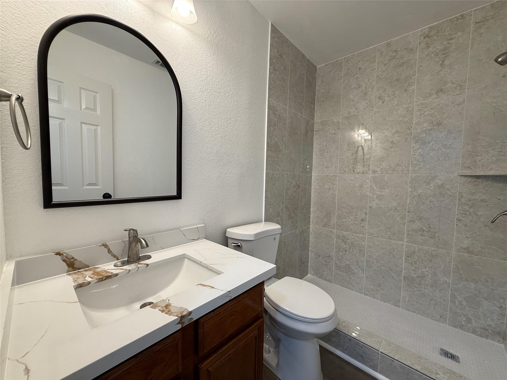 1621 Parkfield Cir Property Photo 11