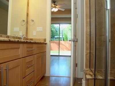 304 Zennia St Property Photo 12