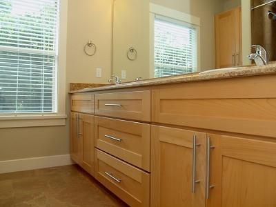 304 Zennia St Property Photo 15