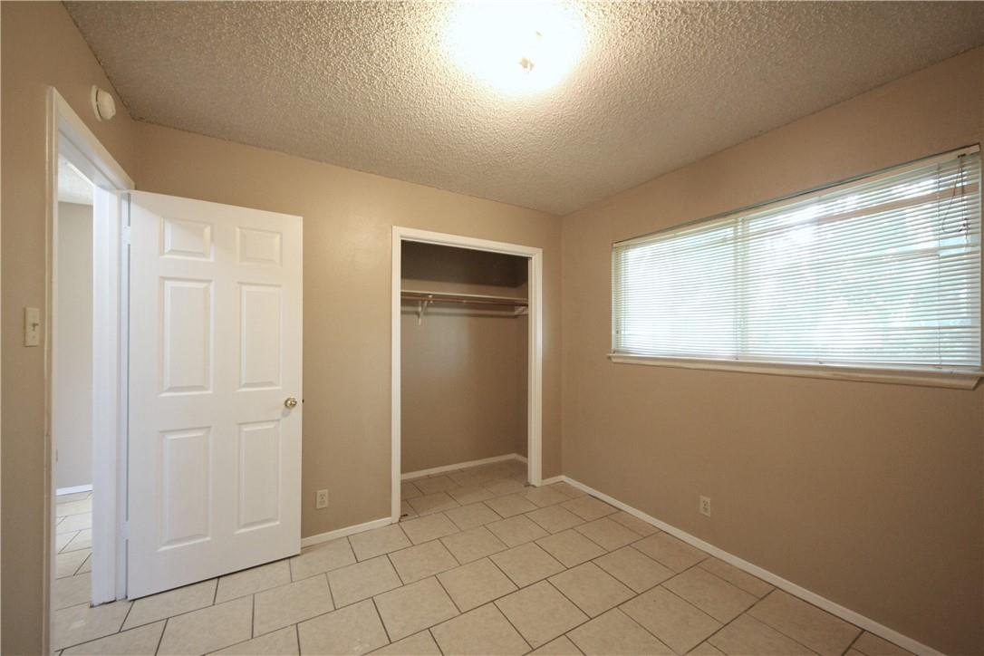 9802 Brasher Dr #b Property Photo 8