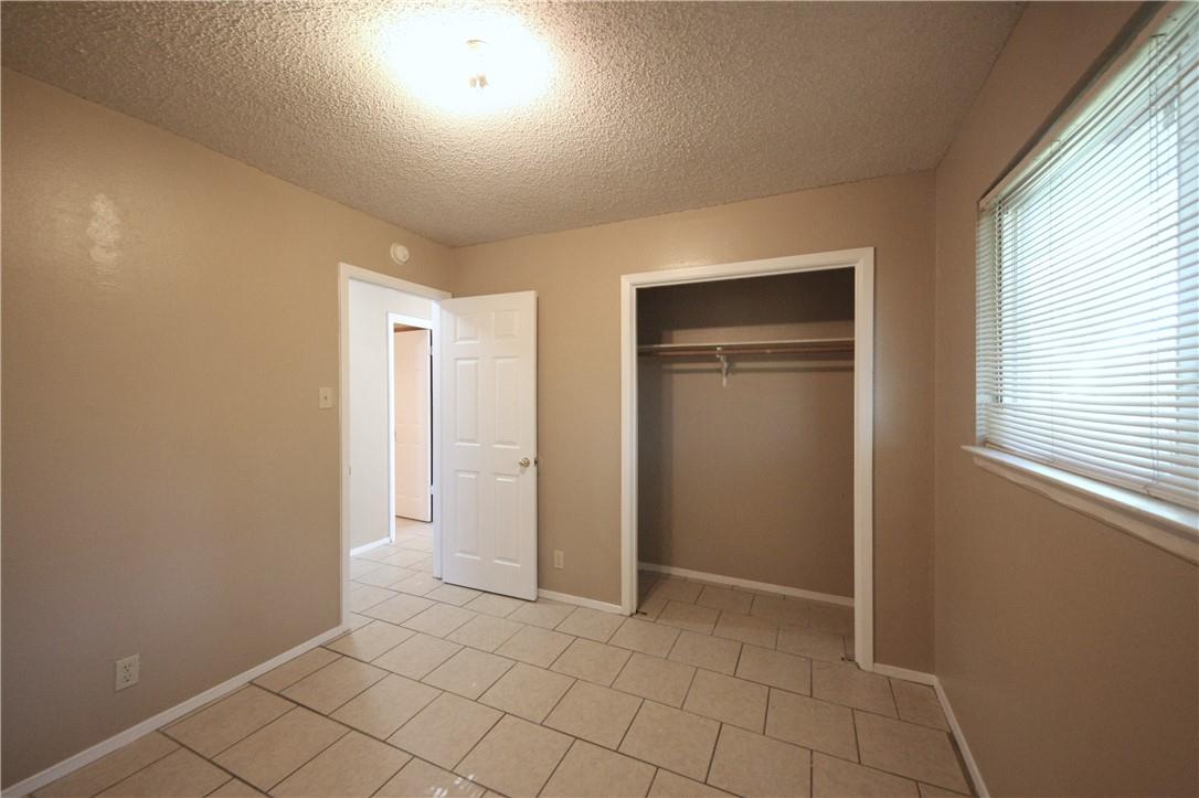 9802 Brasher Dr #b Property Photo 9