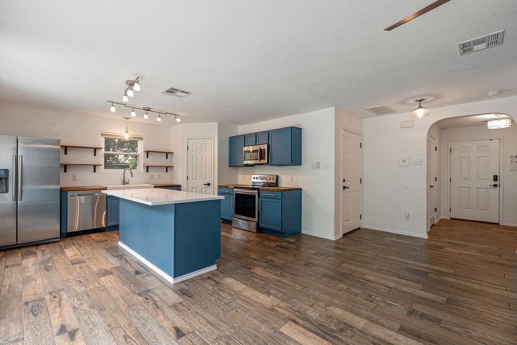 7107 Leppke Cv Property Photo 5