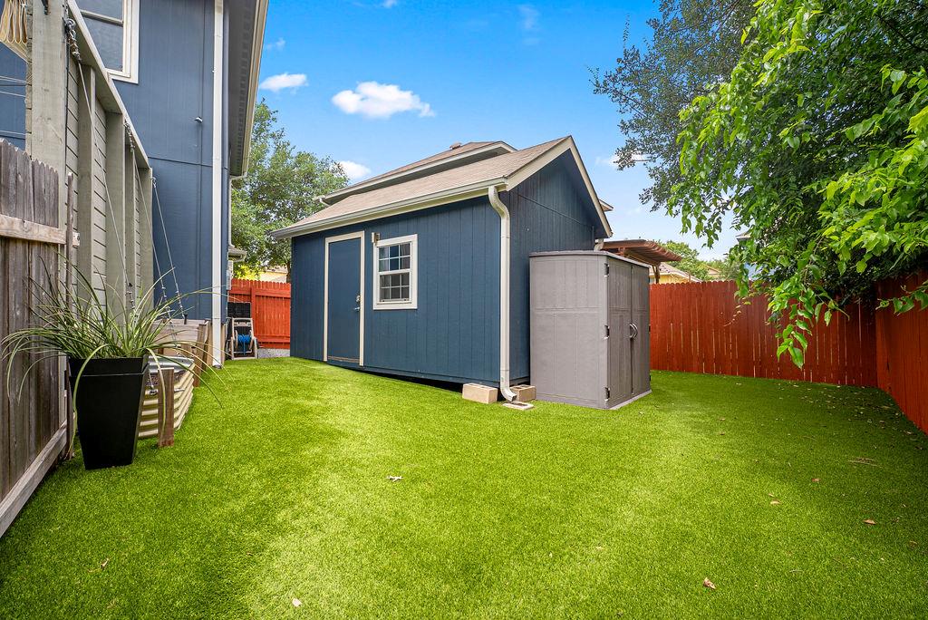 7107 Leppke Cv Property Photo 24