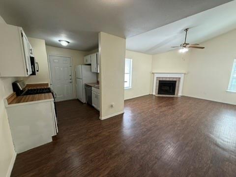 1220 Orchard Park Cir Property Photo 5