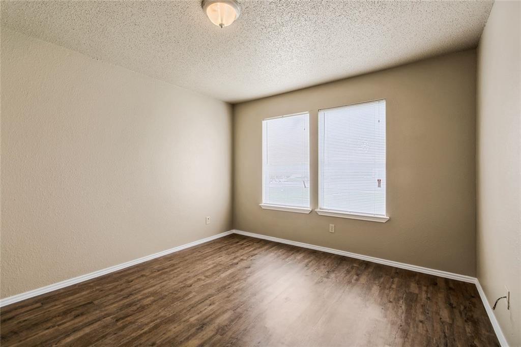 1220 Orchard Park Cir Property Photo 9