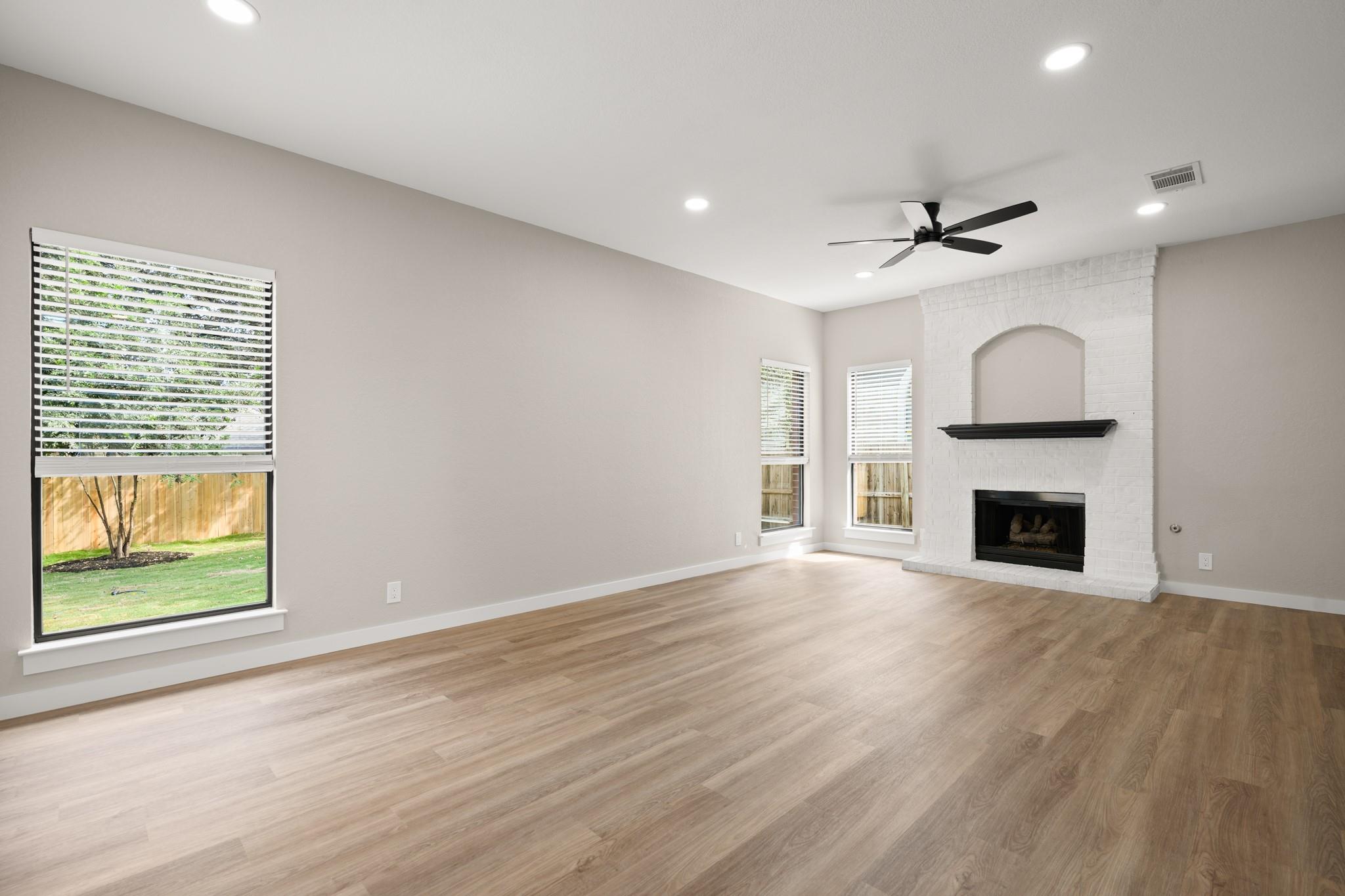 15204 English River Loop Property Photo 10