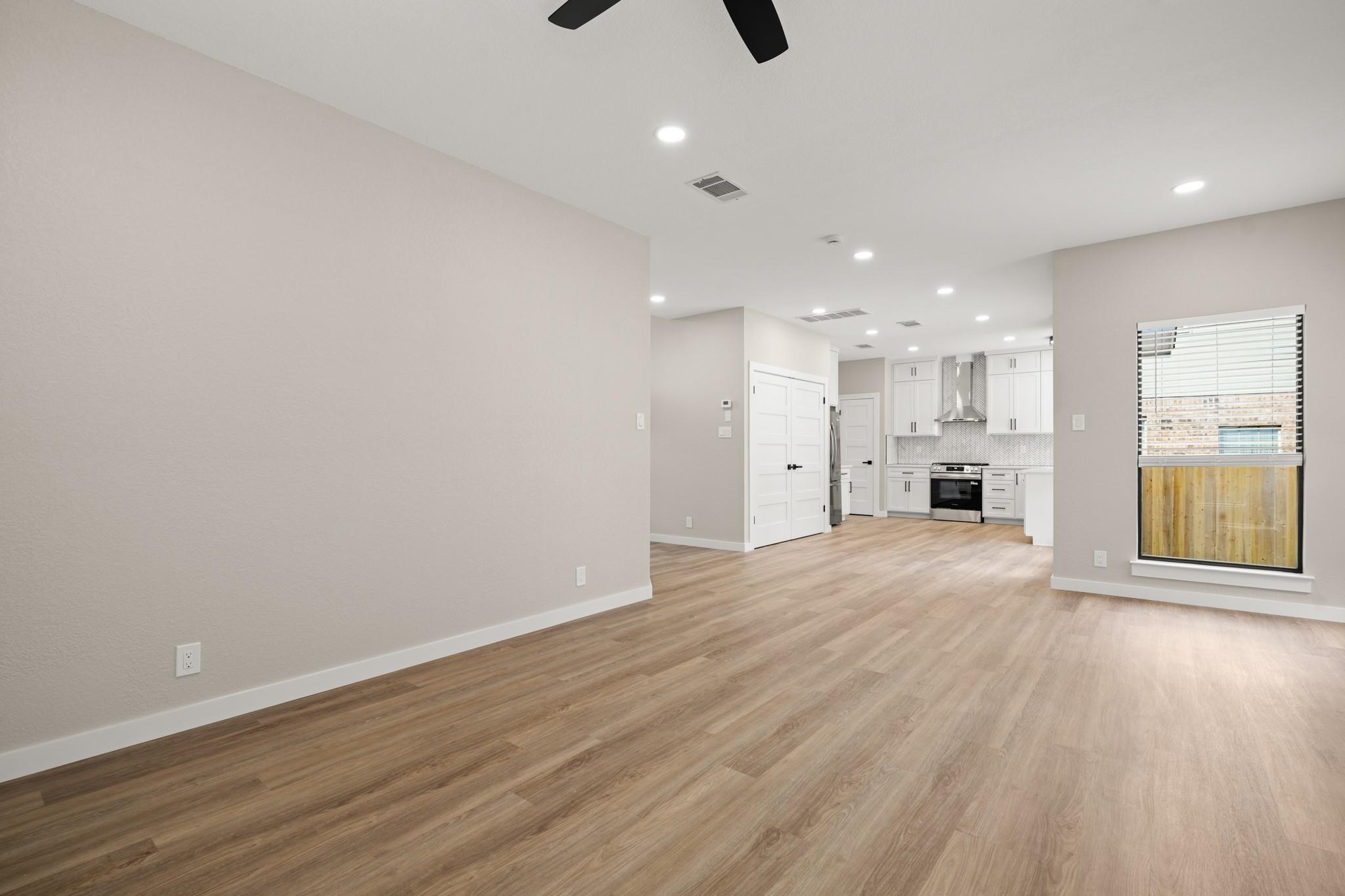 15204 English River Loop Property Photo 12