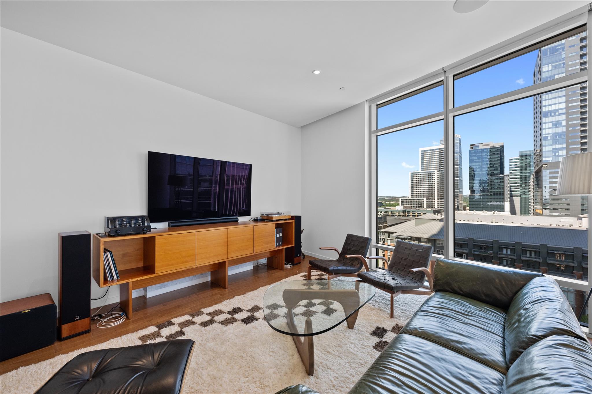 200 Congress Ave 12e Property Photo 7