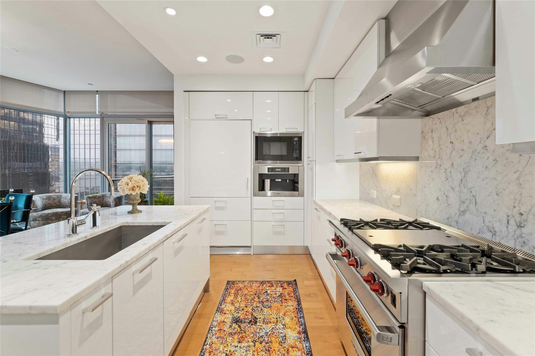 200 Congress Ave 12e Property Photo 13