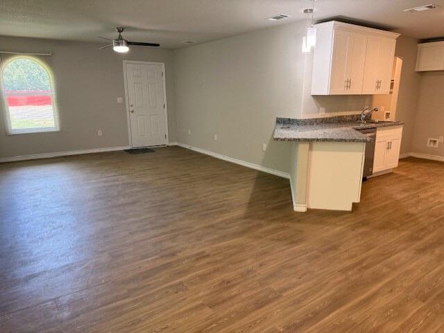2410 Westcliff Rd Property Photo 3