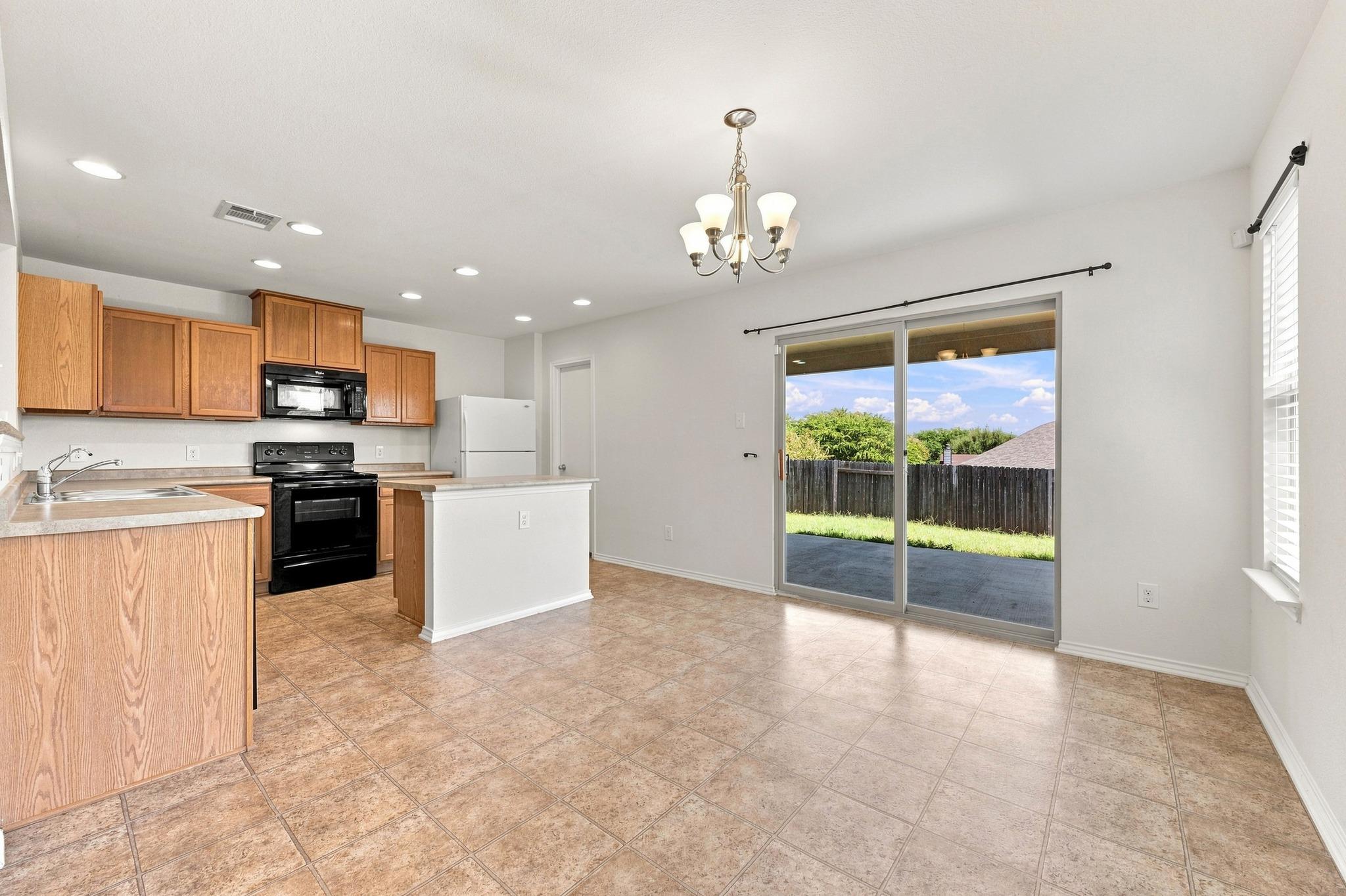 1141 Renaissance Trl Property Photo 5