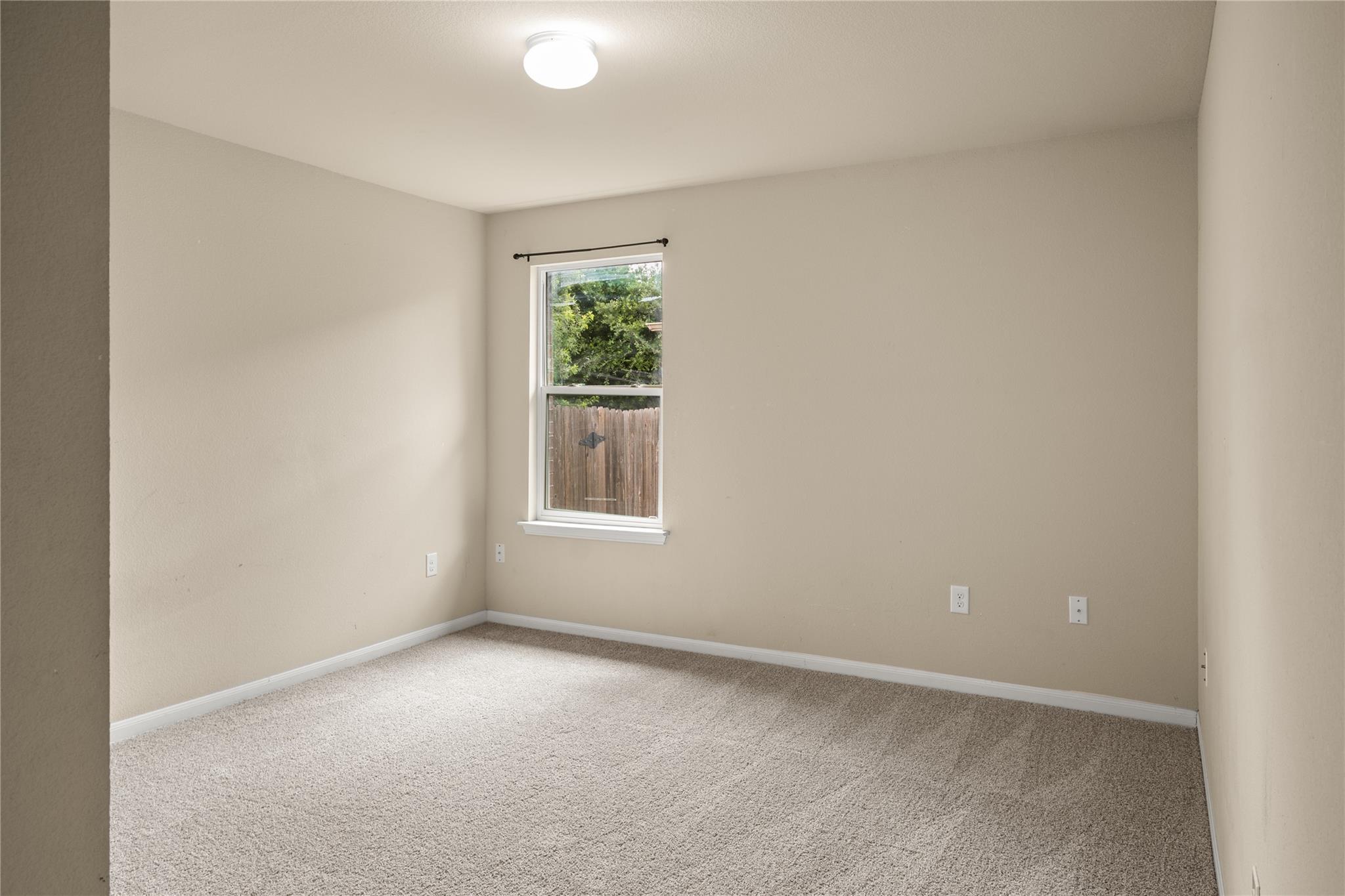 1102 Mitchell Dr Property Photo 13