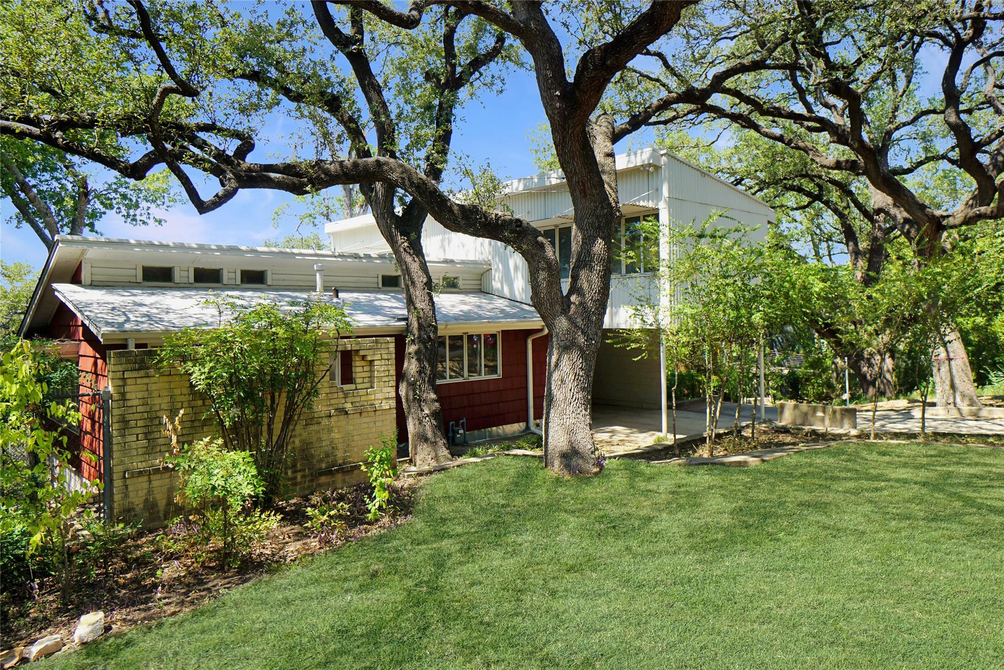 1806 Alta Vista Ave Property Photo 1
