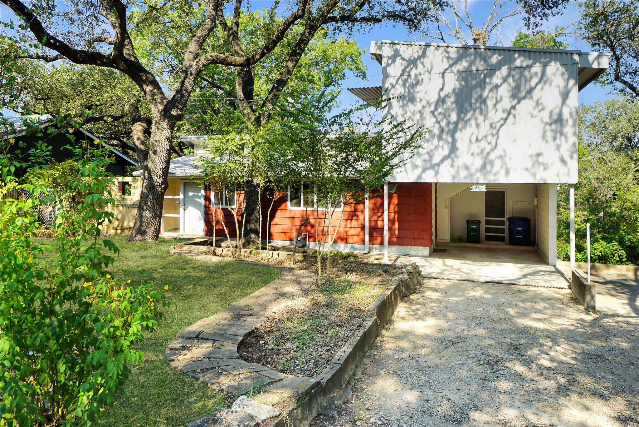1806 Alta Vista Ave Property Photo 4
