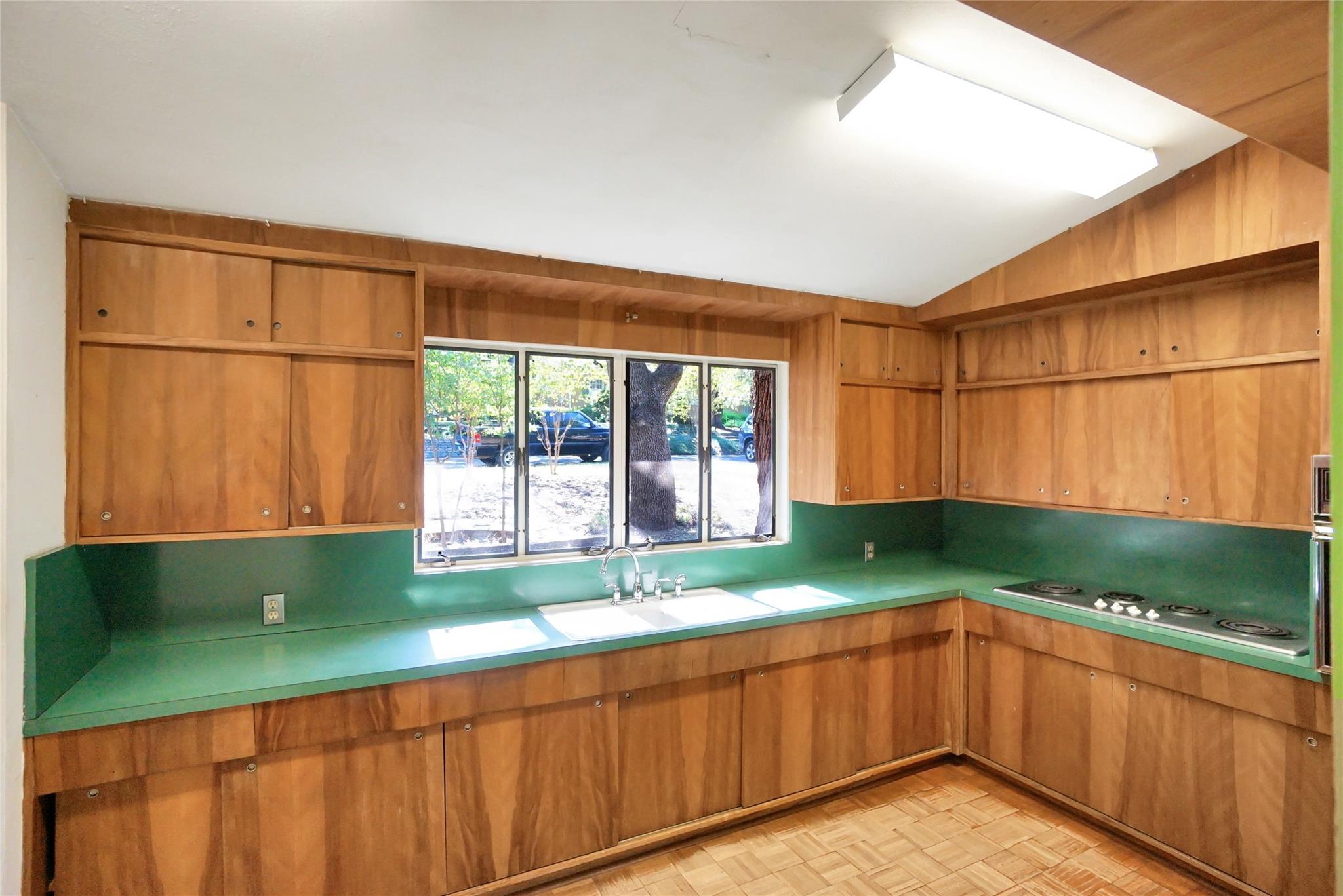 1806 Alta Vista Ave Property Photo 9
