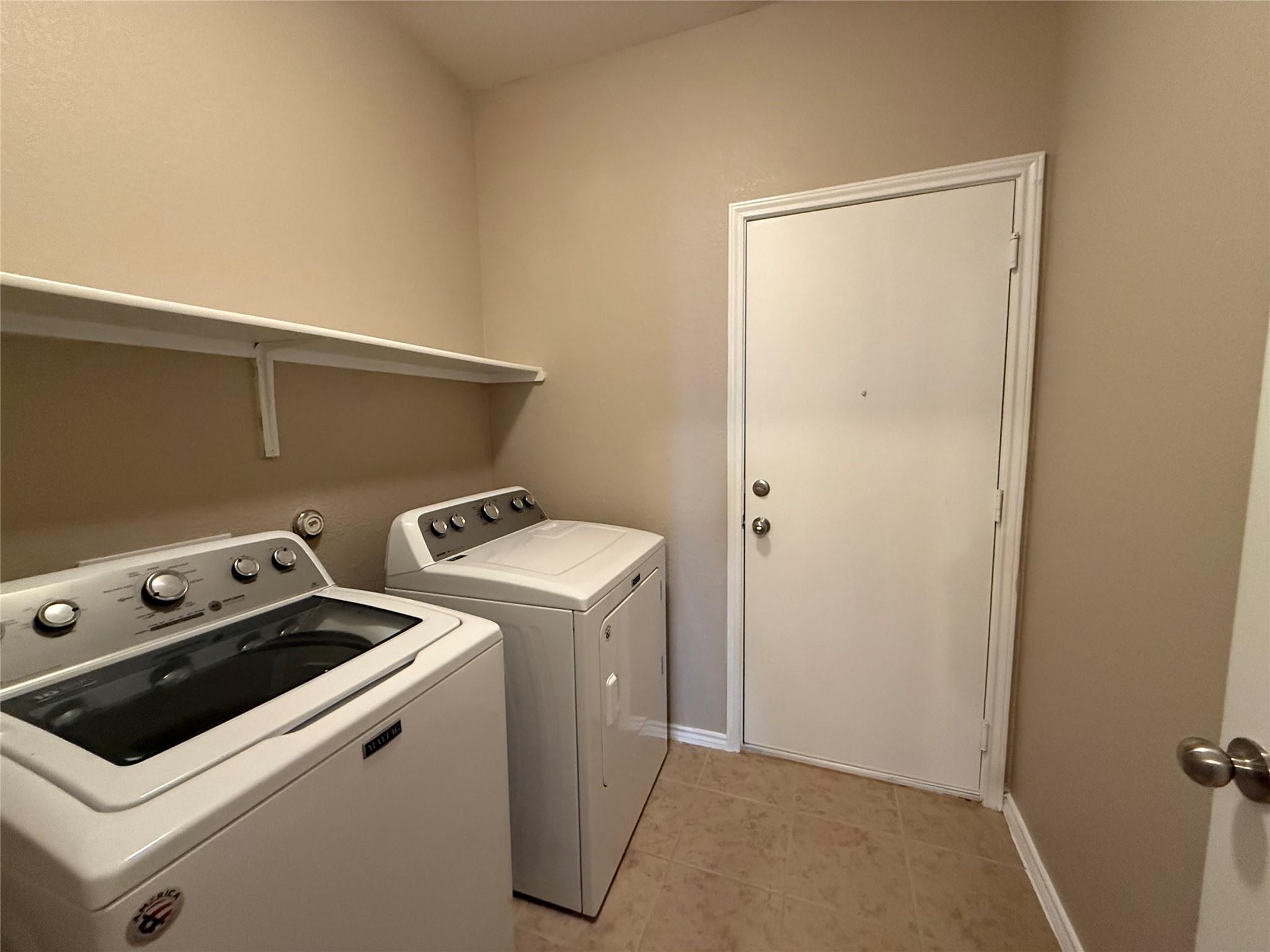 225 Russet Trl Property Photo 8