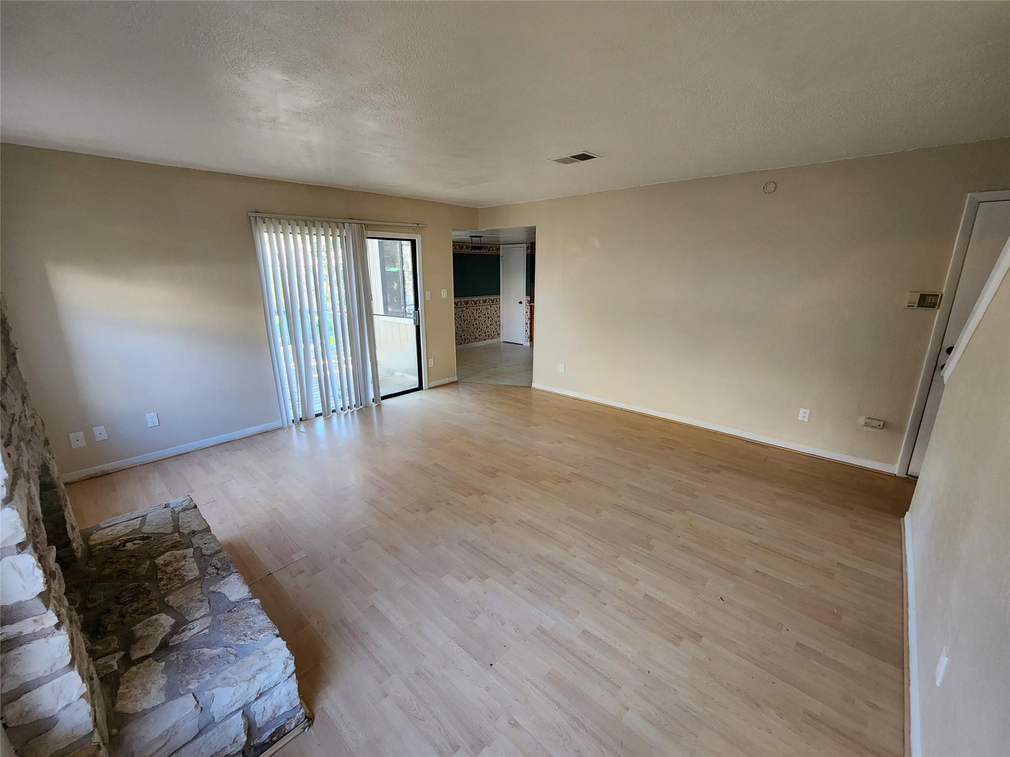 11809 Argonne Forest Trl #b Property Photo 6